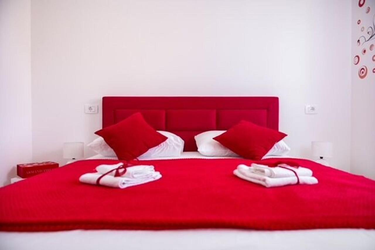 Apartments Zdeslav 罗戈兹尼察 外观 照片